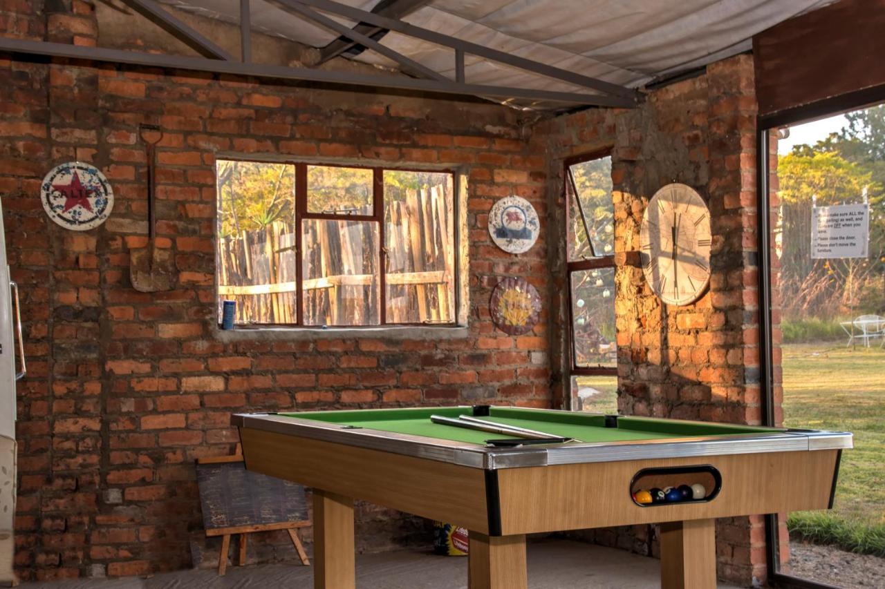 Drakensberg Bush Lodge And Backpackers Winterton Exterior foto